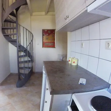 Arapakis Apartment Aegina Extérieur photo
